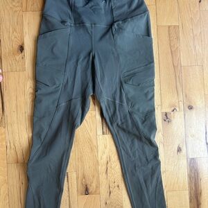 Brand new 5.11 tactical army green leggings